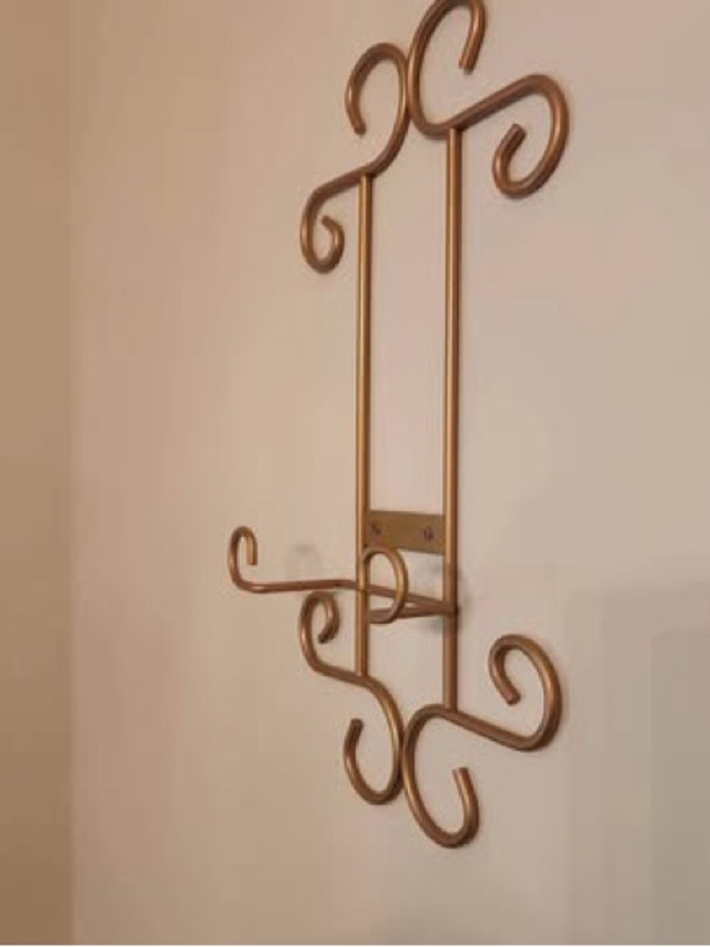 Vintage Metal Scroll Plate Holders Set of 2, Ornate Gold Wall Decor